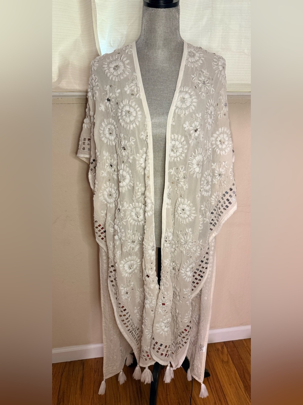 Soft Surroundings Athena White Embroidered Tassel Kimono Cover-Up